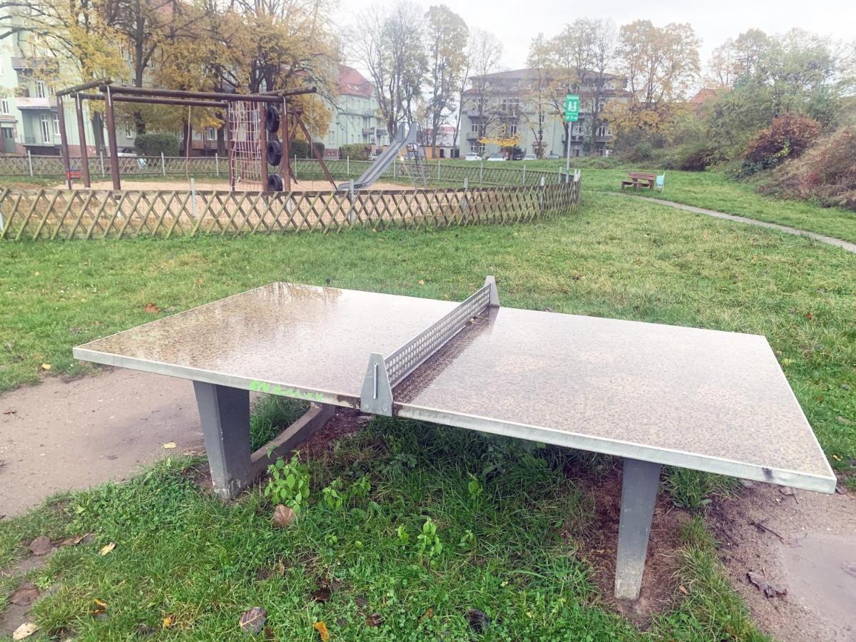 Ruhig - Privatparkplatz - Barrierearm Quiet - Private Car Park - Low Barrier Magdebourg Extérieur photo